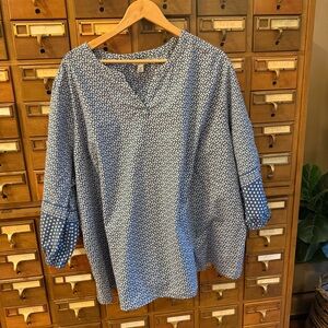 Croft & Barrow 3X Blue and White Floral Blouse